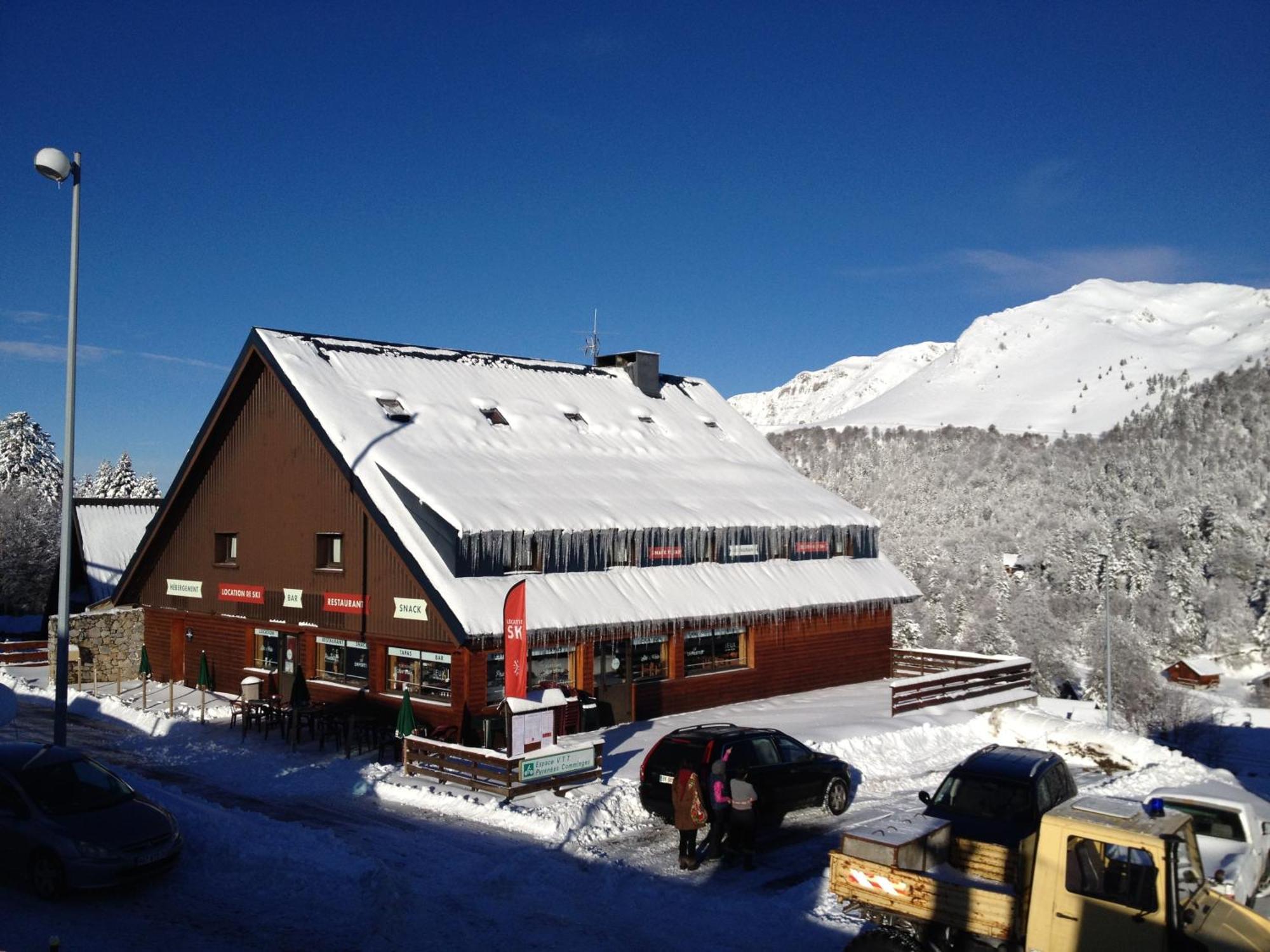 Hotel Le Tuc De L'Etang Boutx Bagian luar foto