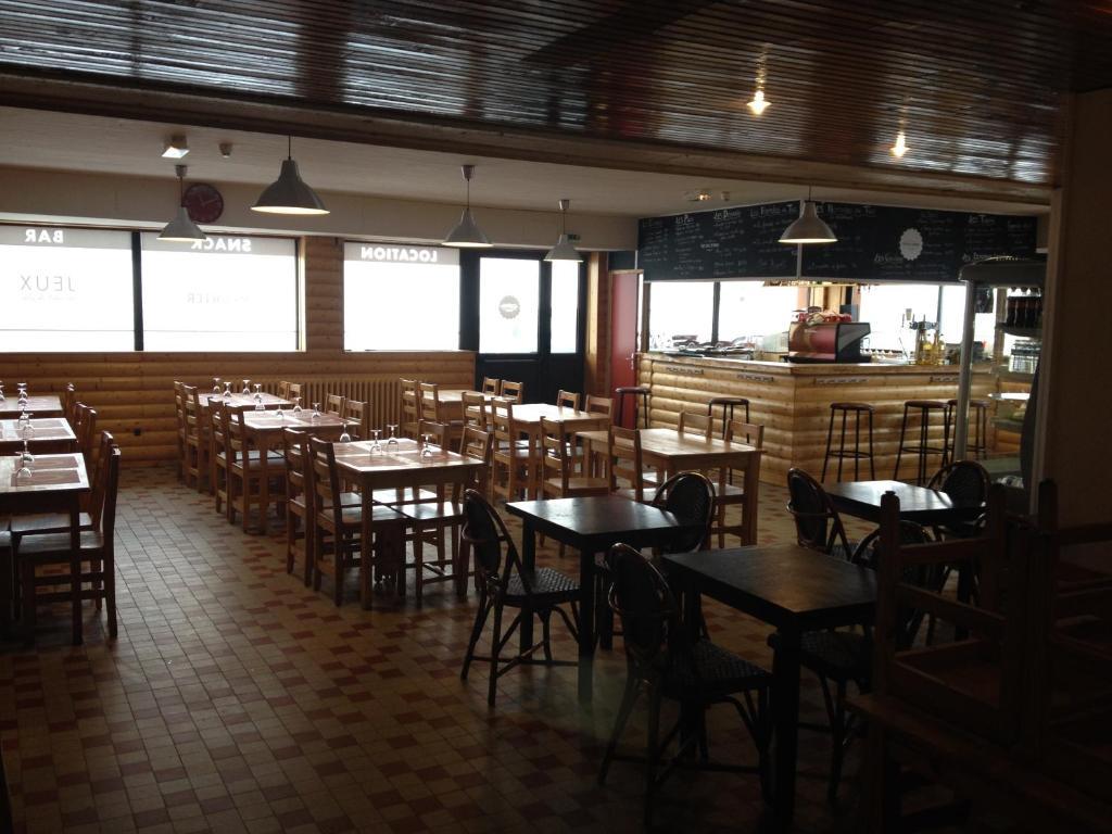 Hotel Le Tuc De L'Etang Boutx Bagian luar foto