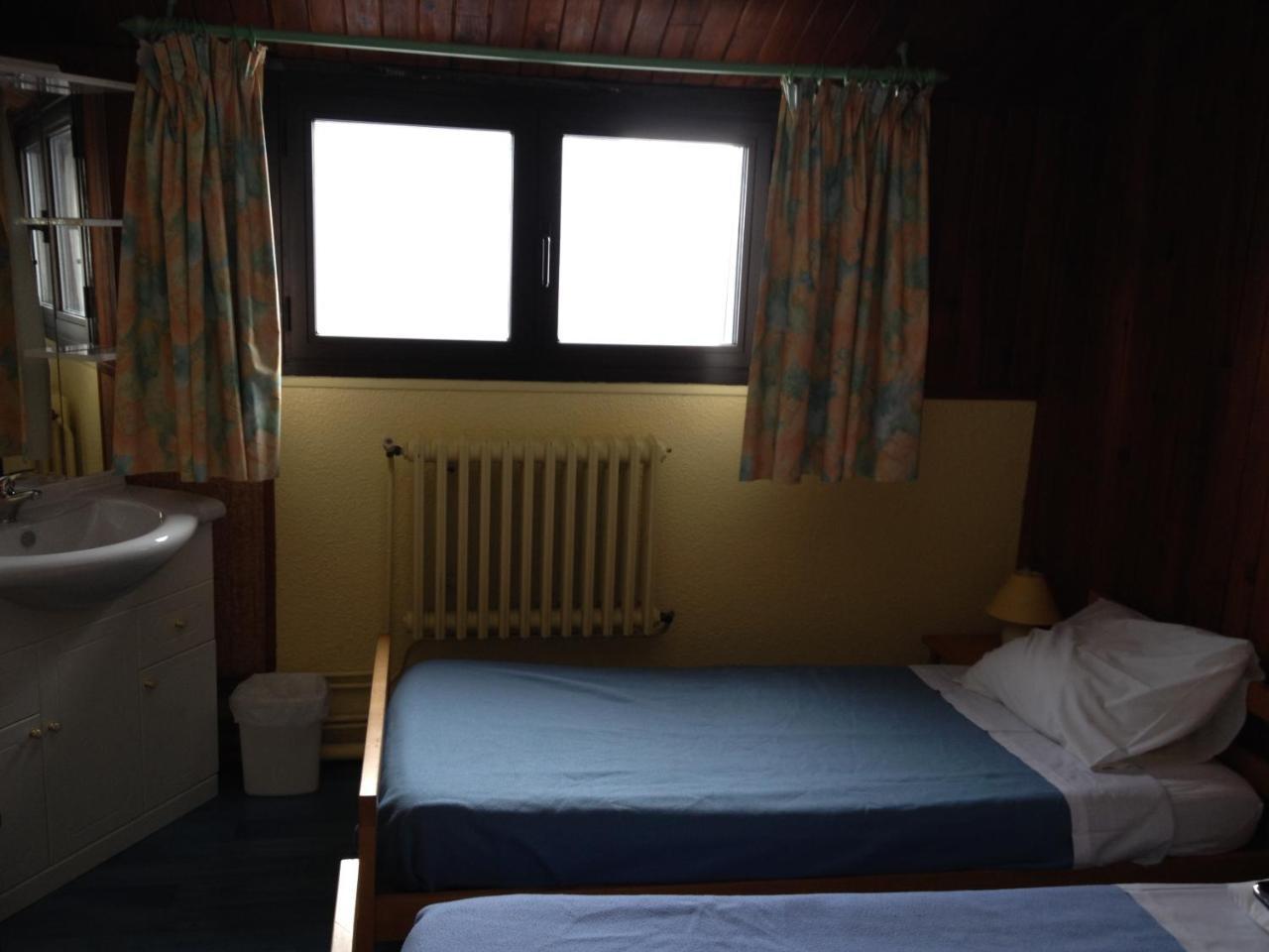 Hotel Le Tuc De L'Etang Boutx Bagian luar foto